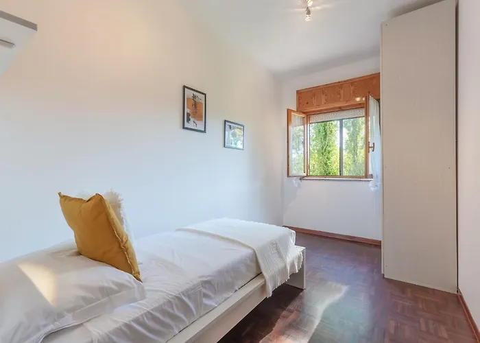 Apartment Guesthost - Pontelagoscuro Huge & Residential *