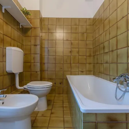 Pontelagoscuro Huge & Residential